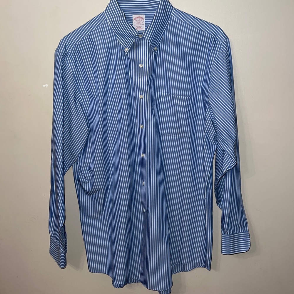 Brooks Brothers button down dress shirt. 💯% Cotton